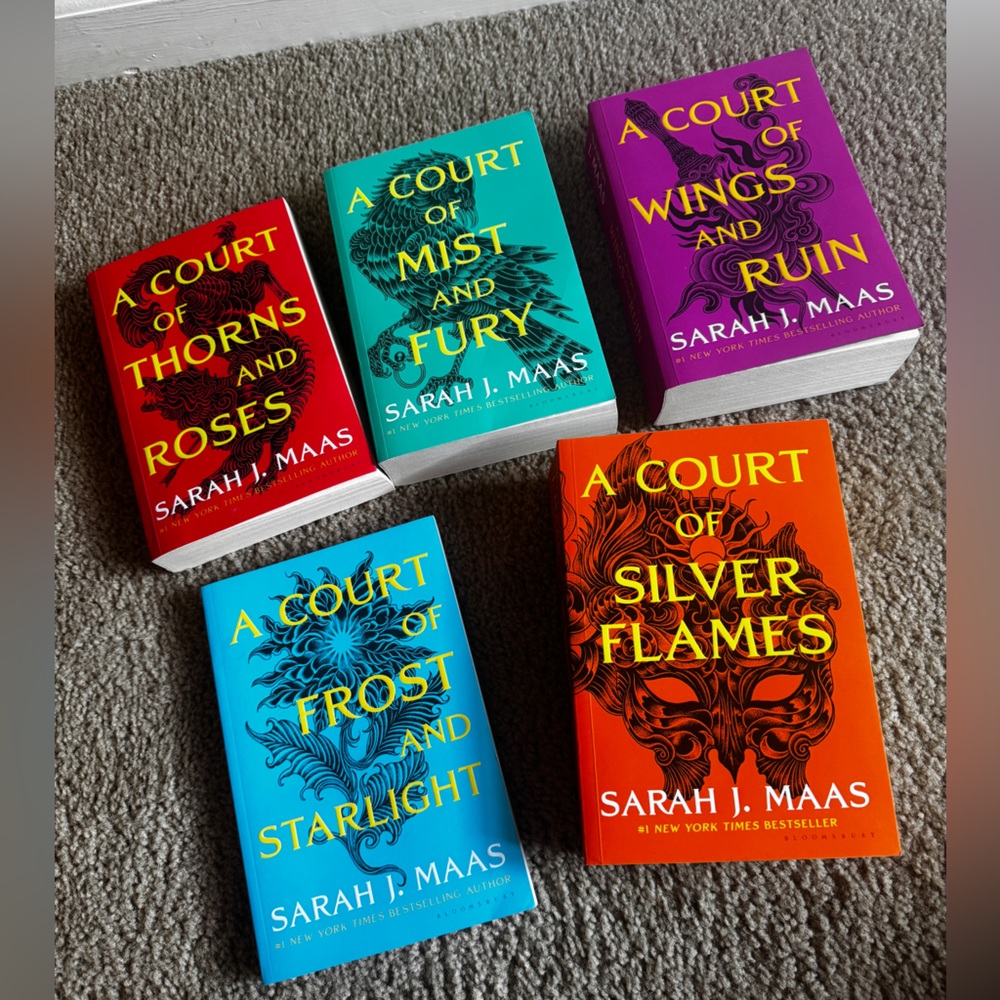 A Court Of Thorns  And Roses- 5 books